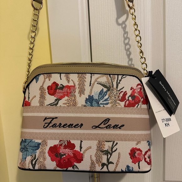 2 in 1. Purse and wallet. Brand new, perfect for spring season. - Picture 2 of 5